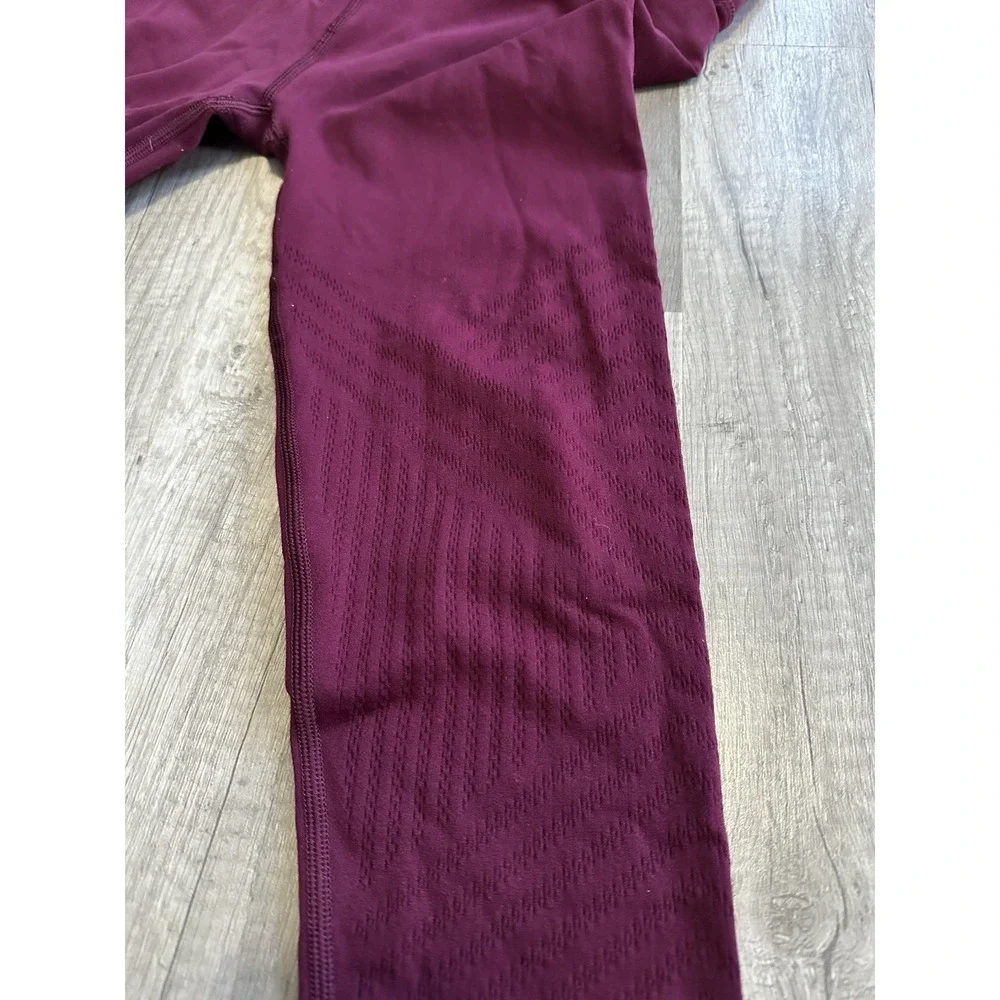 Lululemon Reveal Tight *Mesh Stripes Marvel (W5BU7S) Size‎ 8 fushia